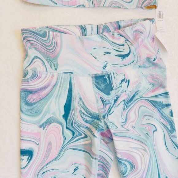 Old Navy legging and tank set. Size XL - Picture 5 of 9